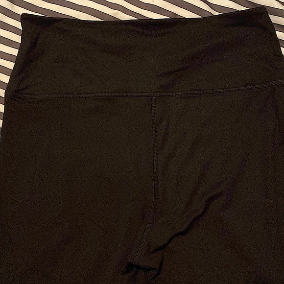High waisted ultimate leggings, gently worn. - Picture 4 of 4